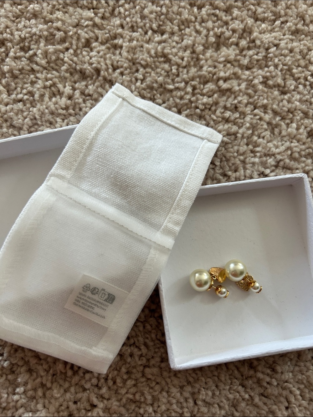Authentic) Dior Tribales earrings - Picture 13 of 17